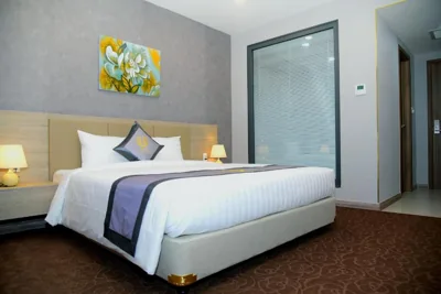 Habitación Standard King — Hera Luxury Hotel